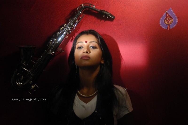 Love Chesthe Movie New Stills - 73 / 111 photos