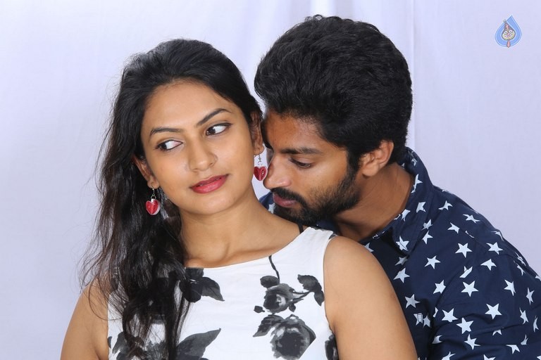 Love Cheyyala Vadda New Photos - 10 / 12 photos