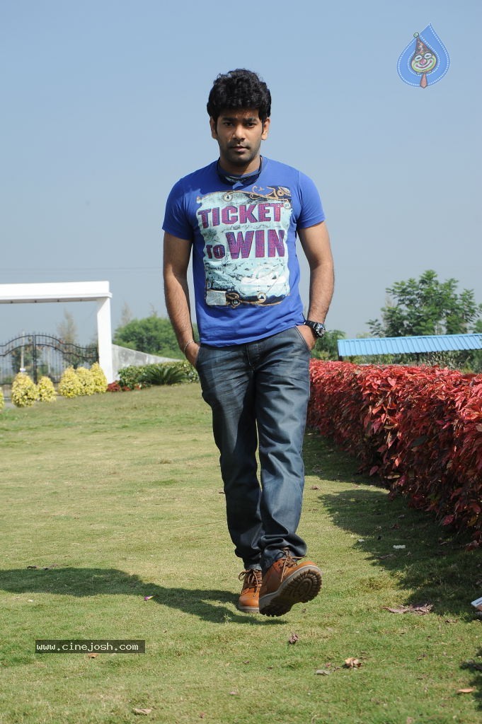 Love Idiots Movie Latest Stills - 71 / 89 photos