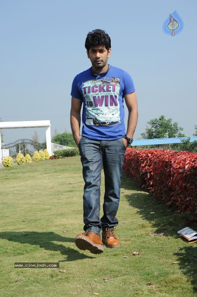 Love Idiots Movie Latest Stills - 84 / 89 photos