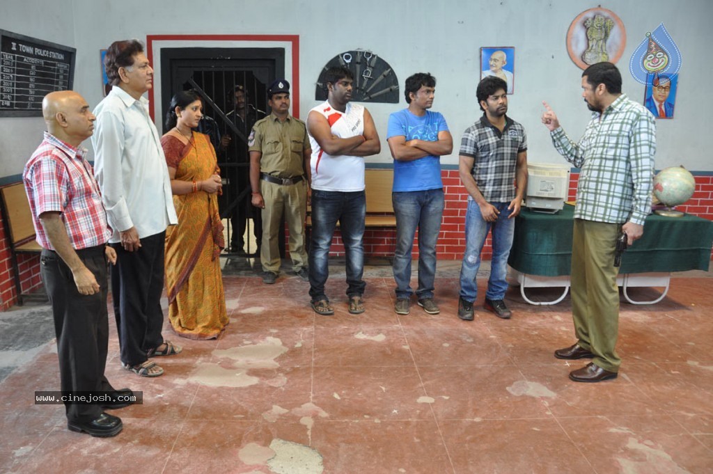 Love Idiots Movie Stills - 12 / 24 photos