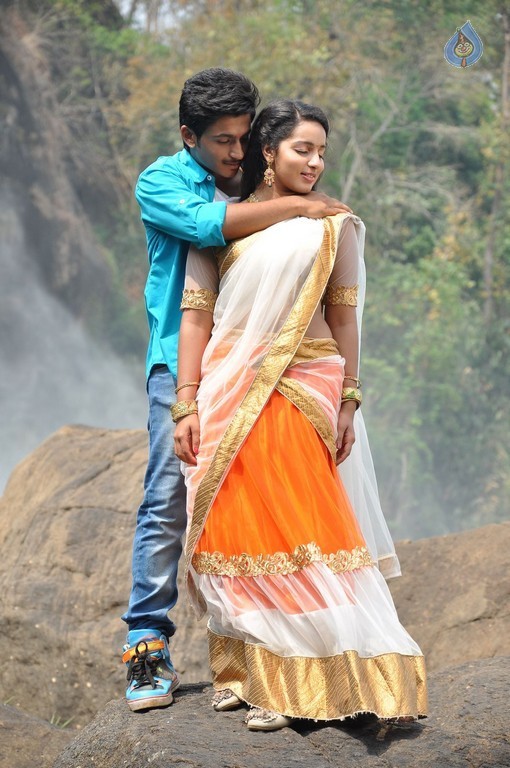 Love K Run Movie Posters and Photos - 18 / 40 photos