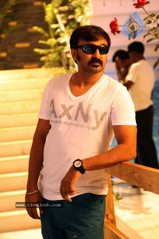 Love You Bangaram New Photos - 11 / 34 photos