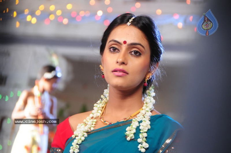 Maa Abbai Engineering Student Movie Stills - 23 / 34 photos
