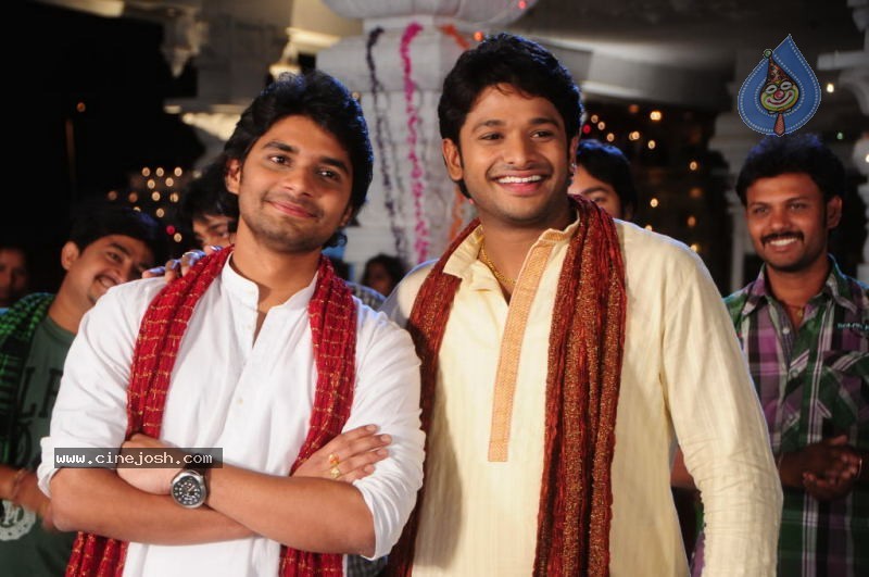Maa Abbai Engineering Student Movie Stills - 27 / 34 photos
