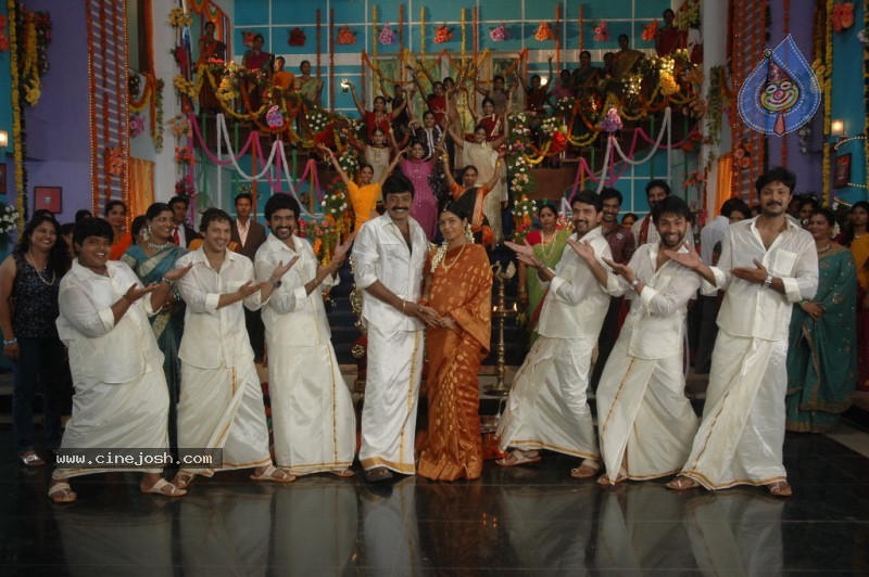 Maa Annayya Bangaram Movie Latest Stills - 66 / 78 photos