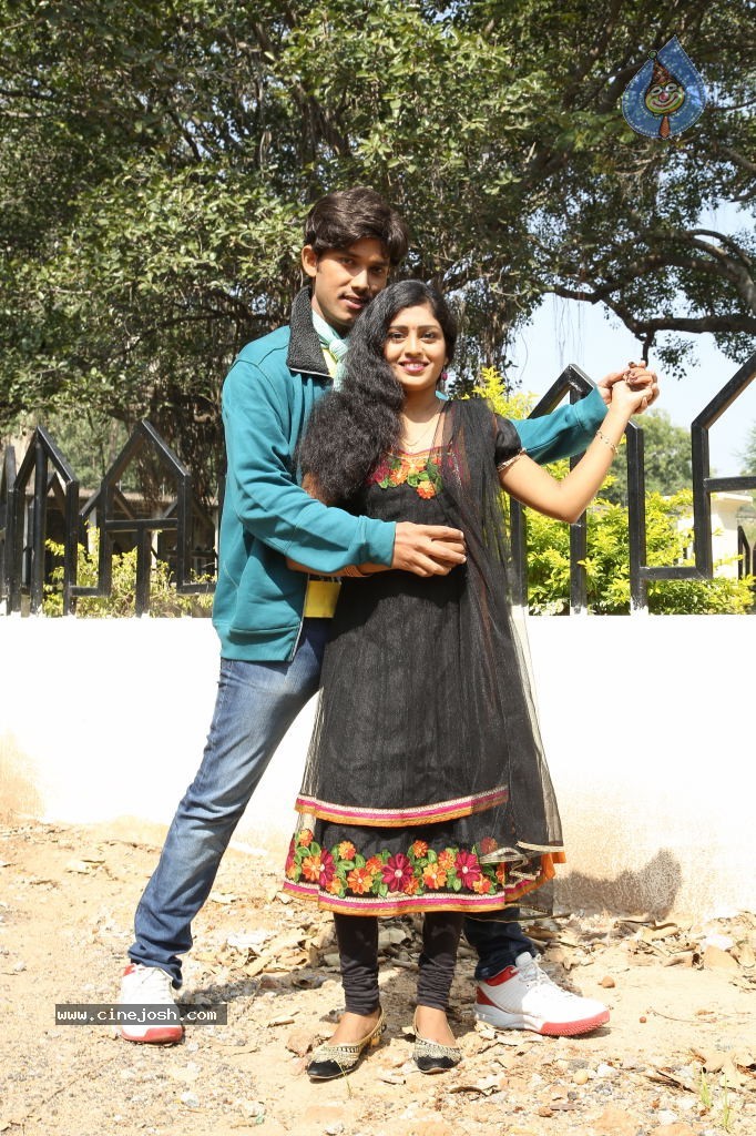 Maa Palle Repallantaa Movie Stills - 11 / 42 photos