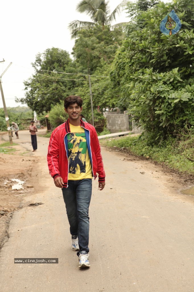 Maa Palle Repallantaa Movie Stills - 16 / 42 photos