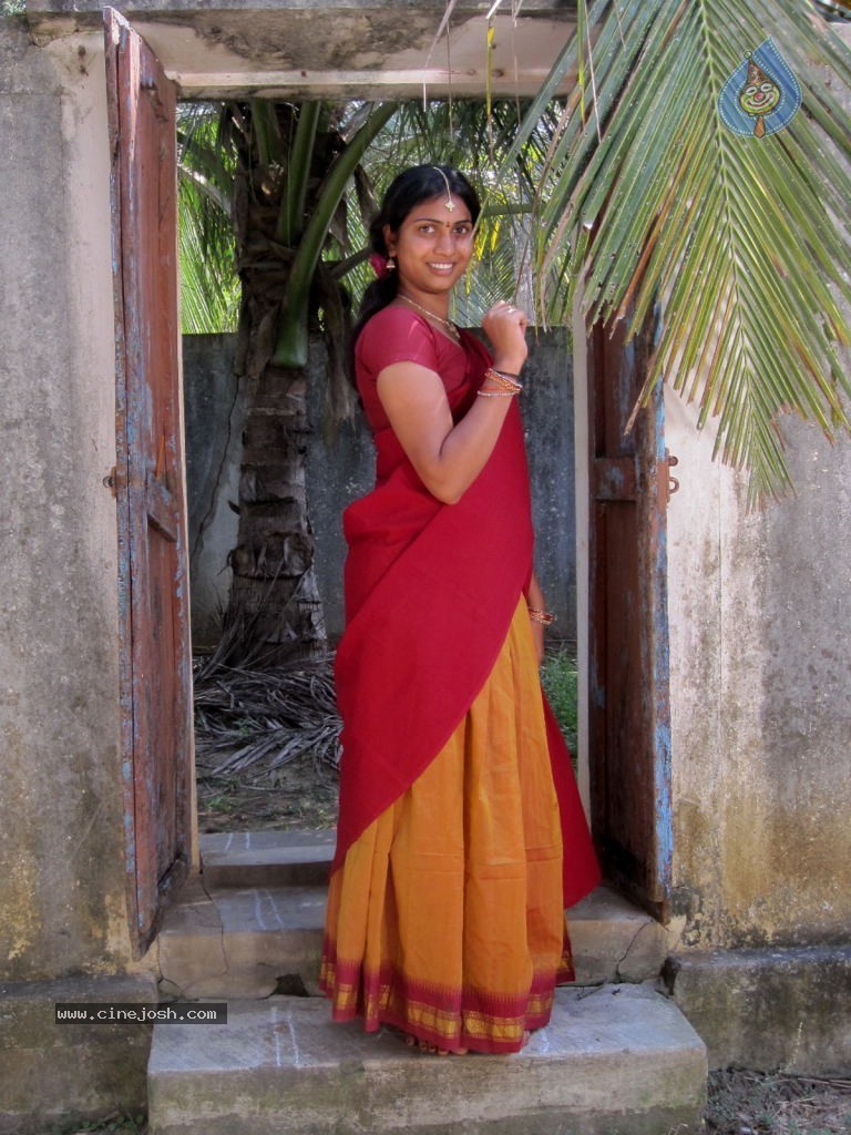 Maa Voollo Osari Em Jarigindante Movie Stills - 9 / 46 photos