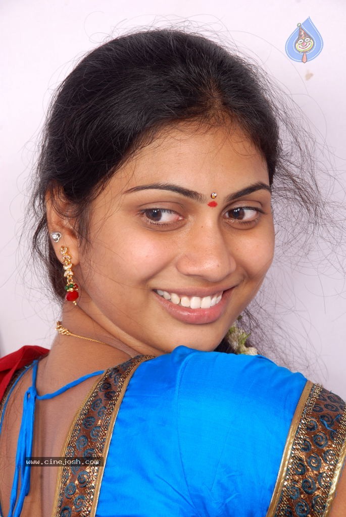 Maa Voollo Osari Em Jarigindante Movie Stills - 30 / 46 photos