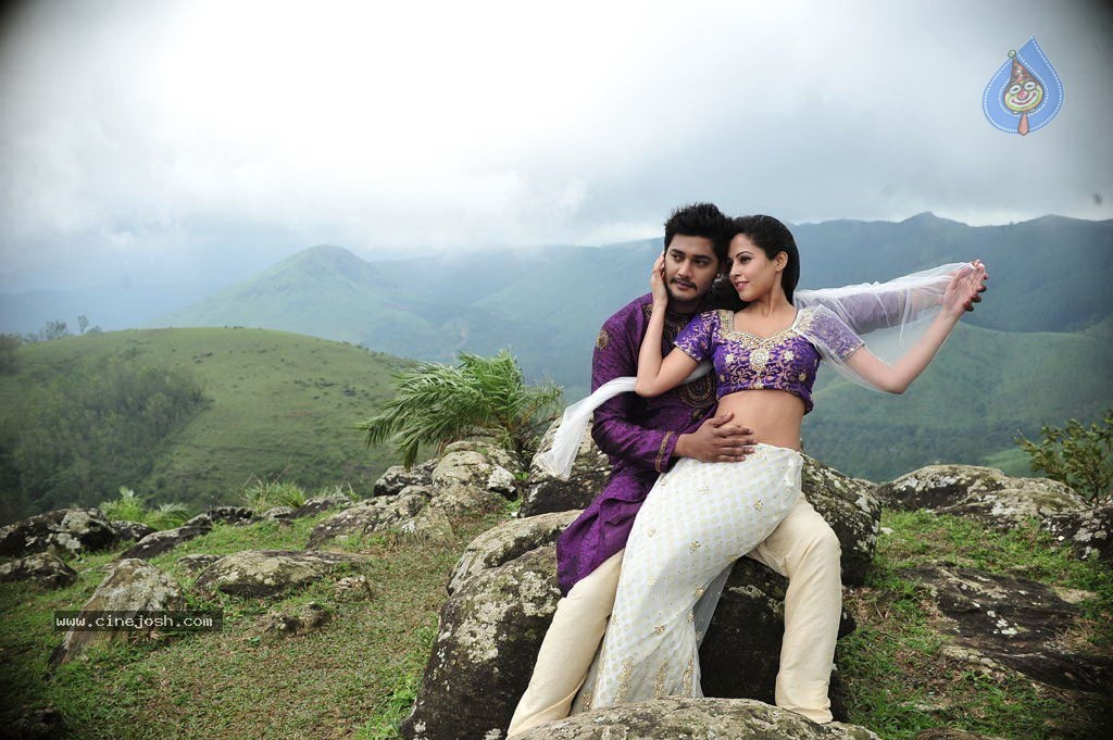 Maanadhi Mayam Seithai Tamil Movie Photos - 78 / 115 photos