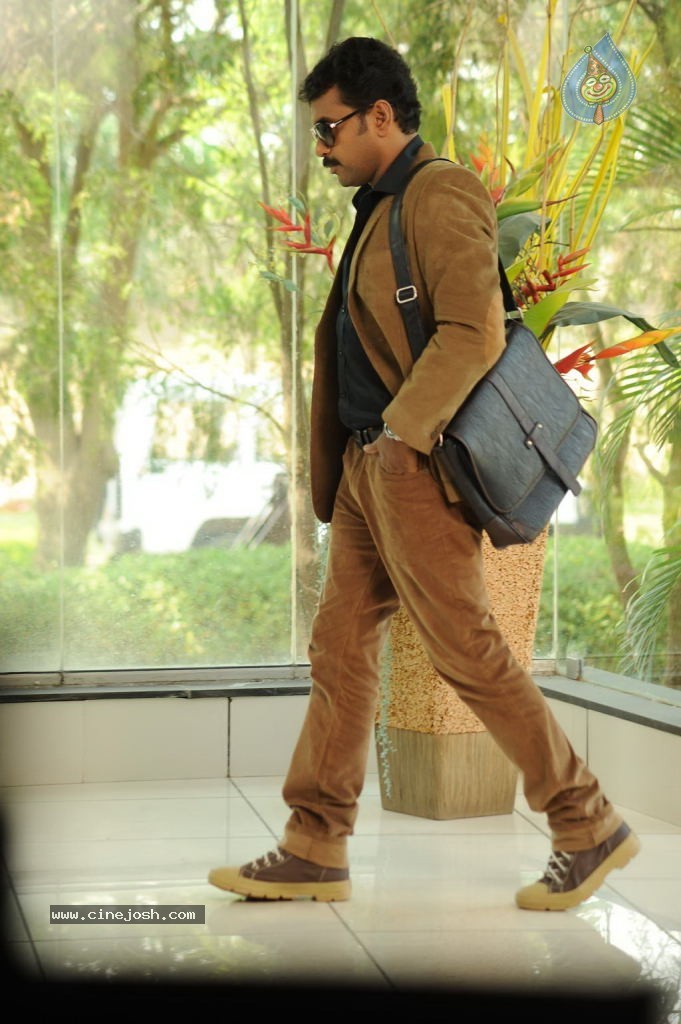 Maanadhi Mayam Seithai Tamil Movie Photos - 100 / 115 photos