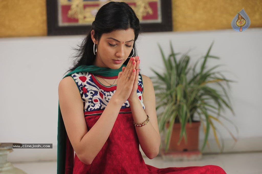 Maanadhi Mayam Seithai Tamil Movie Photos - 106 / 115 photos