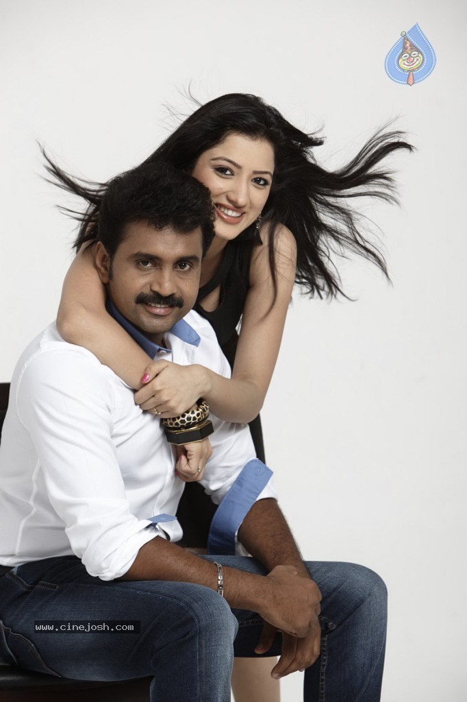 Maanathi Mayam Seithai Tamil Movie Stills n Walls - 6 / 50 photos