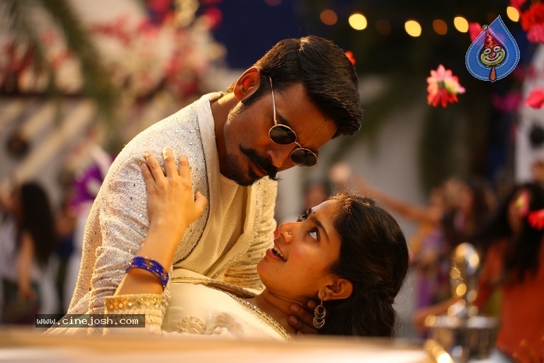 Maari 2 Movie Stills And Working Stills - 43 / 56 photos