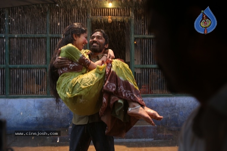 Maari 2 Movie Stills And Working Stills - 45 / 56 photos
