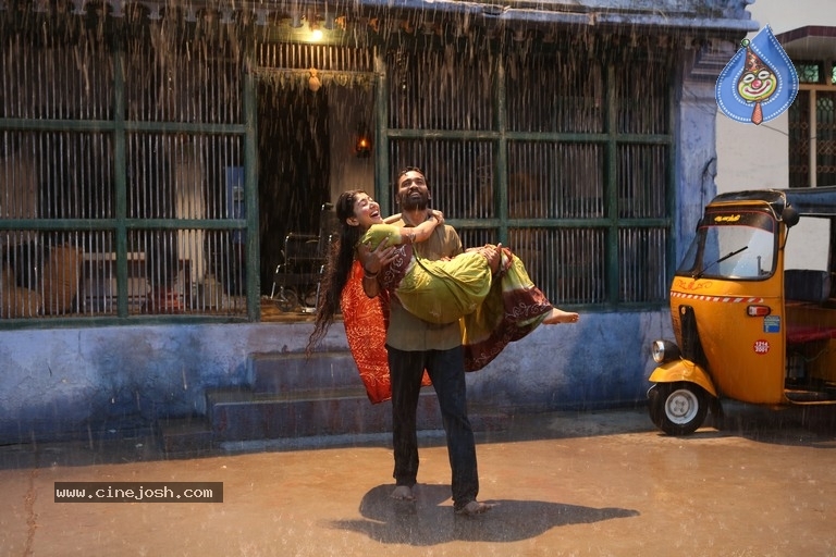 Maari 2 Movie Stills And Working Stills - 49 / 56 photos