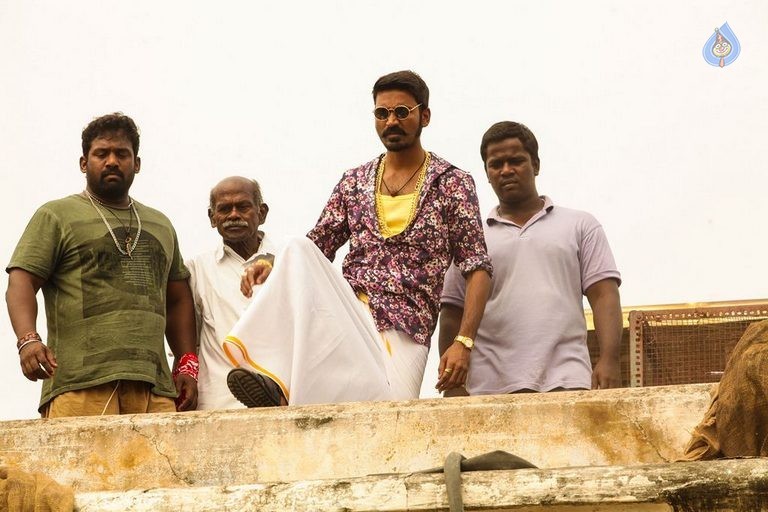 Maari Tamil Movie Photos - 13 / 13 photos
