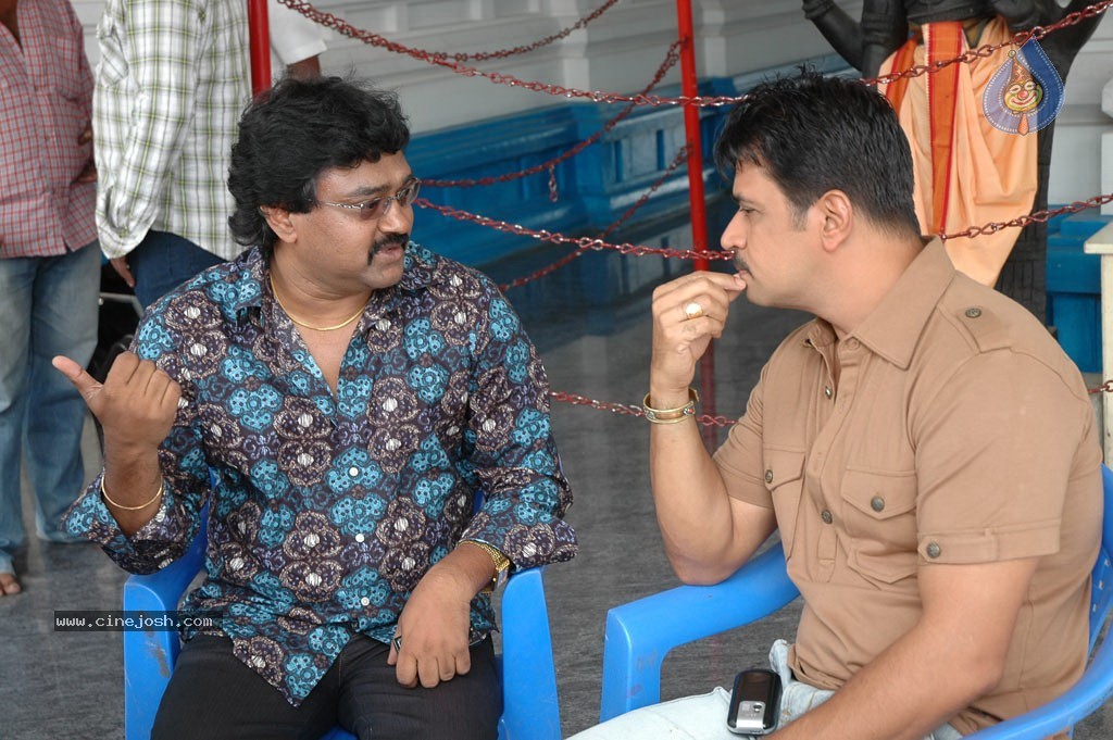 Maasi Tamil Movie Stills - 9 / 17 photos