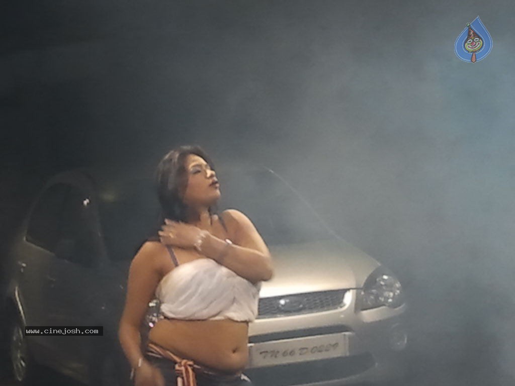 Maasi Thiruvizha Tamil Movie Stills - 30 / 45 photos