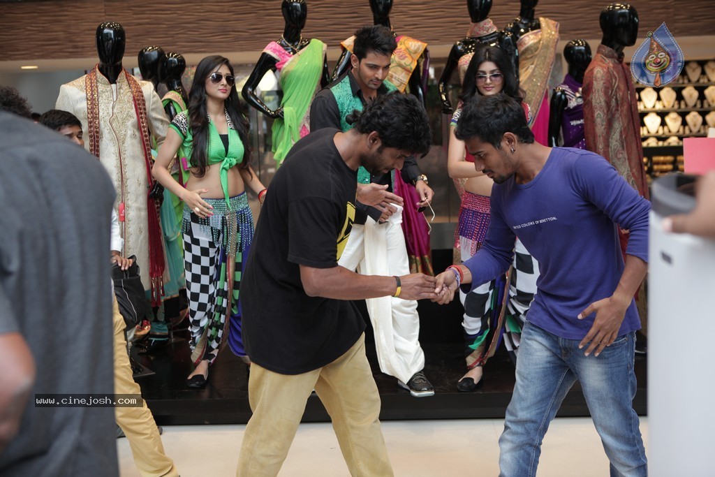 Maaya Movie Dhothi Dance Stills - 10 / 19 photos