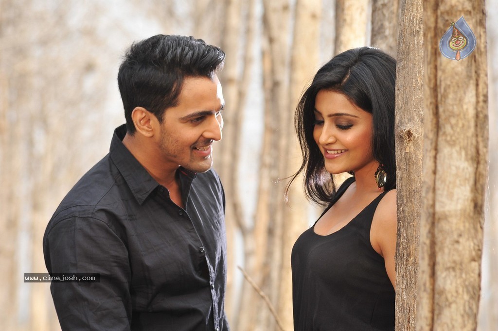Maaya Movie New Stills - 6 / 15 photos
