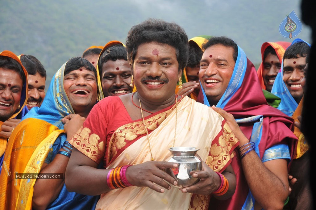 Machan Tamil Movie Hot Photos - 3 / 99 photos