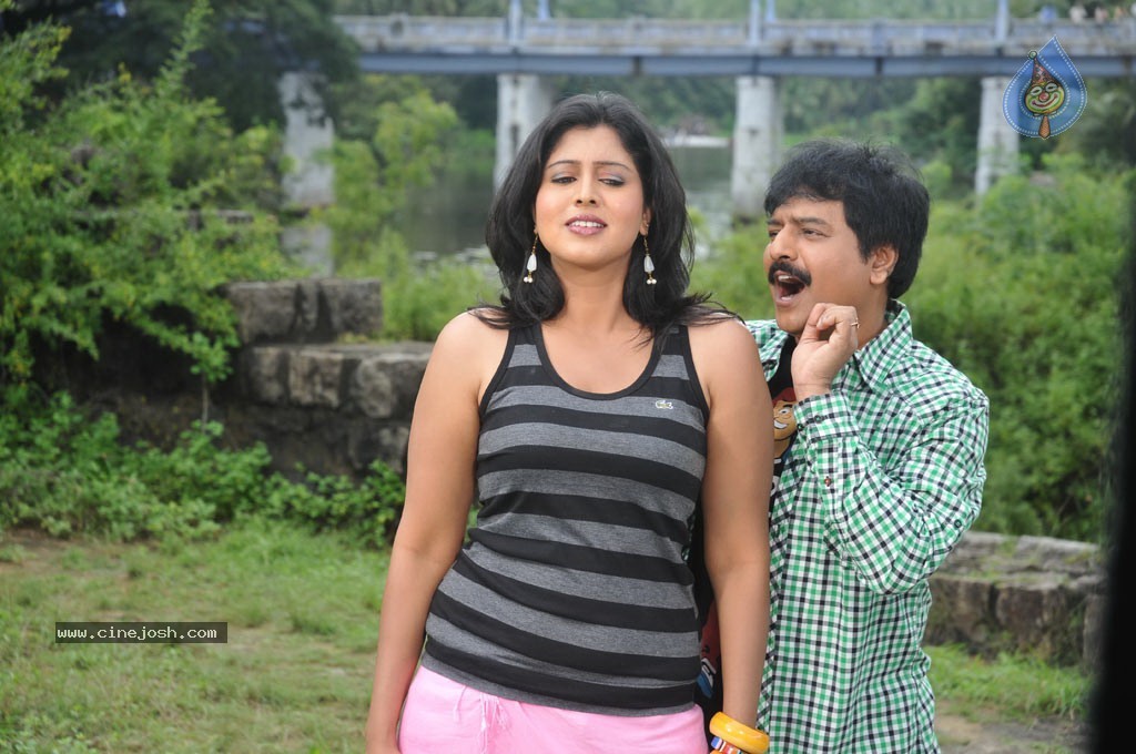Machan Tamil Movie Hot Photos - 44 / 99 photos