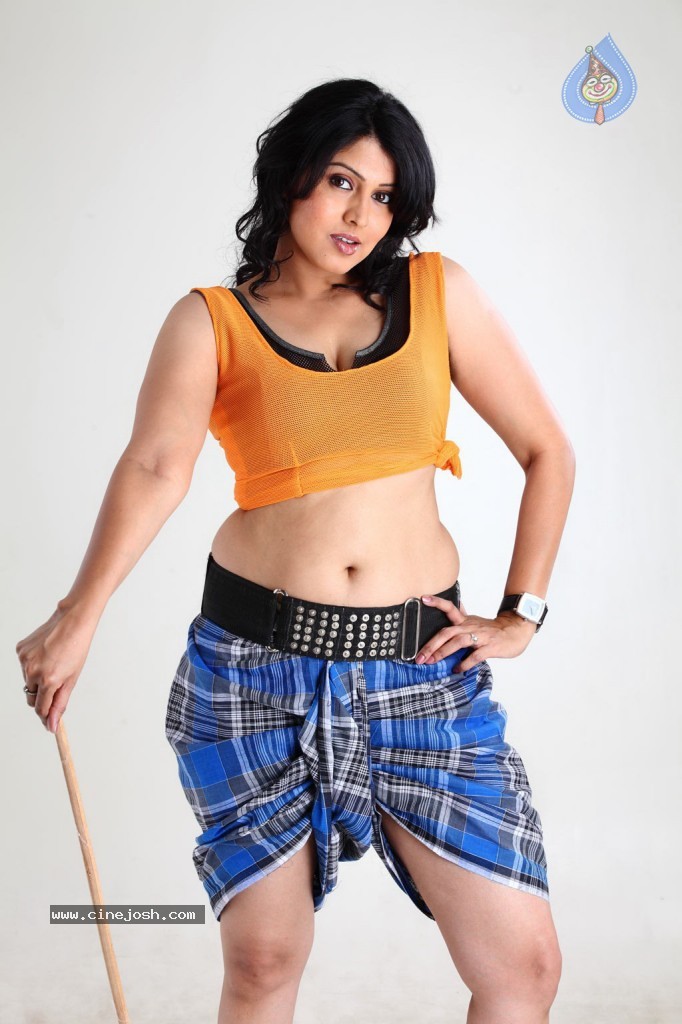 Machan Tamil Movie Hot Photos - 63 / 99 photos