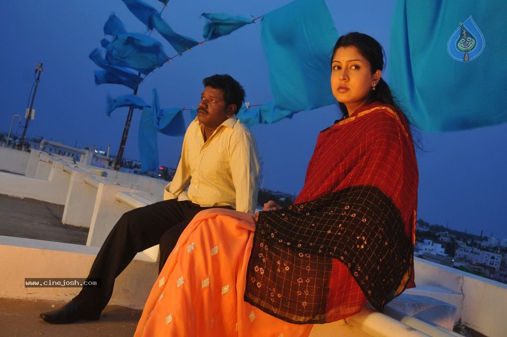 Machan Tamil Movie Hot Stills - 17 / 68 photos