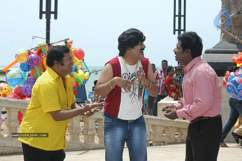Machan Tamil Movie Hot Stills - 23 / 68 photos