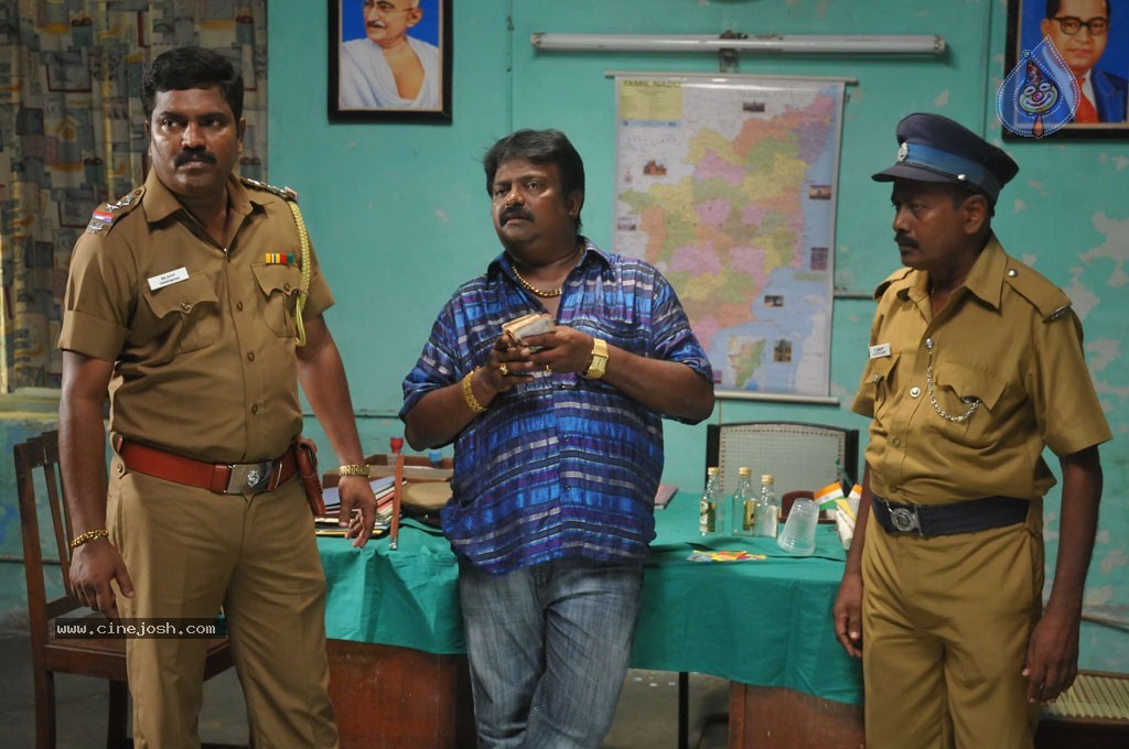 Machan Tamil Movie Hot Stills - 30 / 68 photos