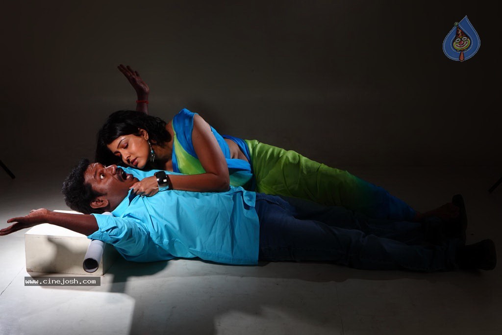 Machan Tamil Movie Spicy Stills - 5 / 55 photos