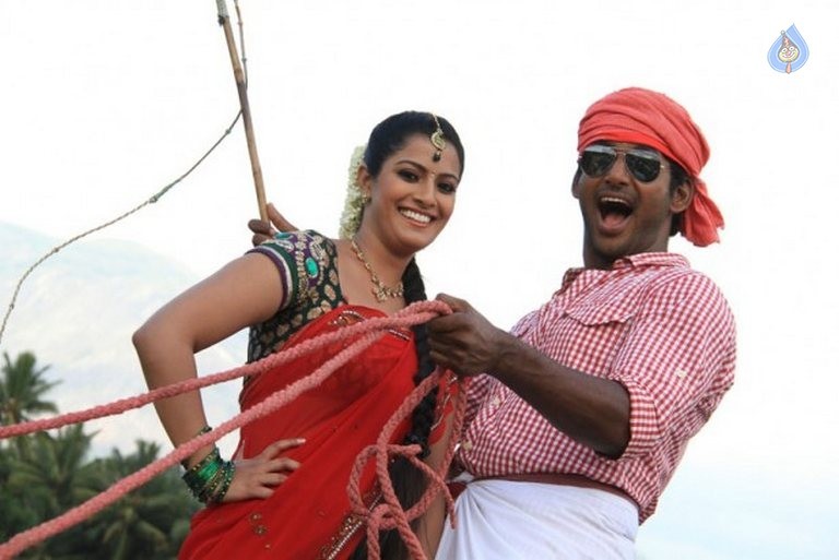 Mada Gaja Raja Tamil Film Photos - 1 / 13 photos
