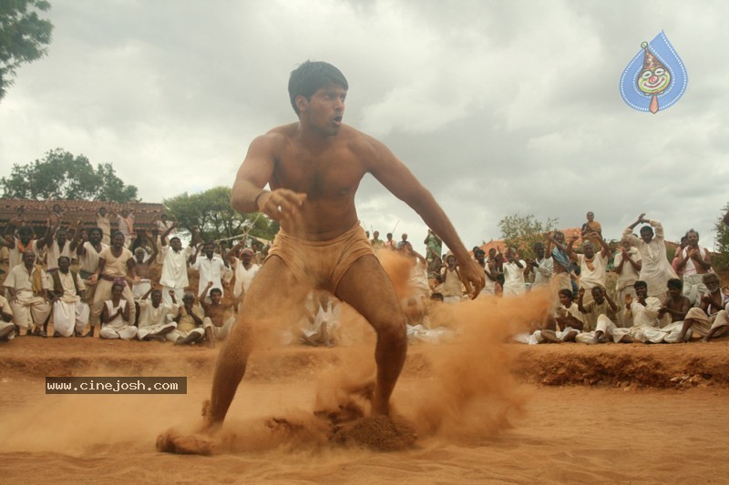 Madarasu Pattanam Movie Stills - 11 / 20 photos