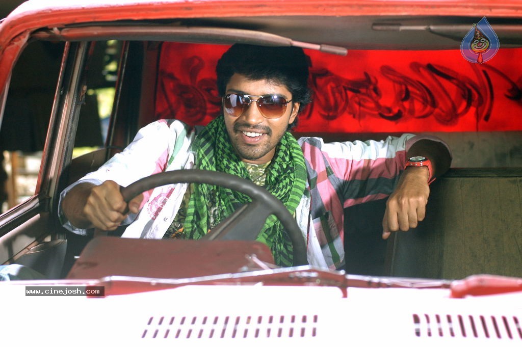 Madatha Kaja Movie Stills - 25 / 32 photos