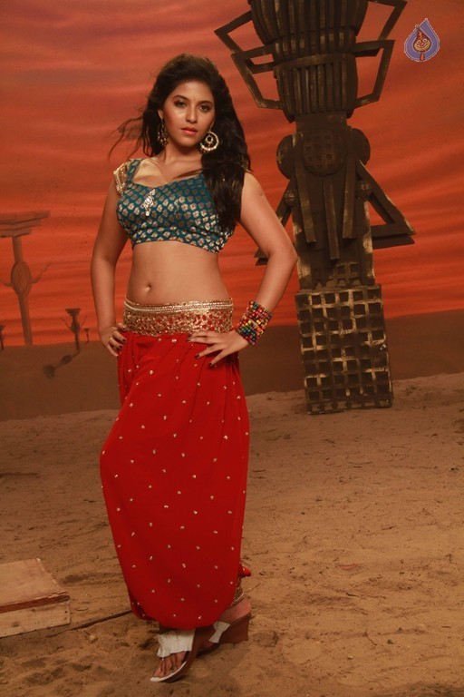 Madha Gaja Raja New Photos - 2 / 24 photos