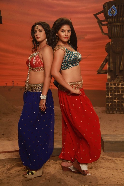 Madha Gaja Raja New Photos - 16 / 24 photos