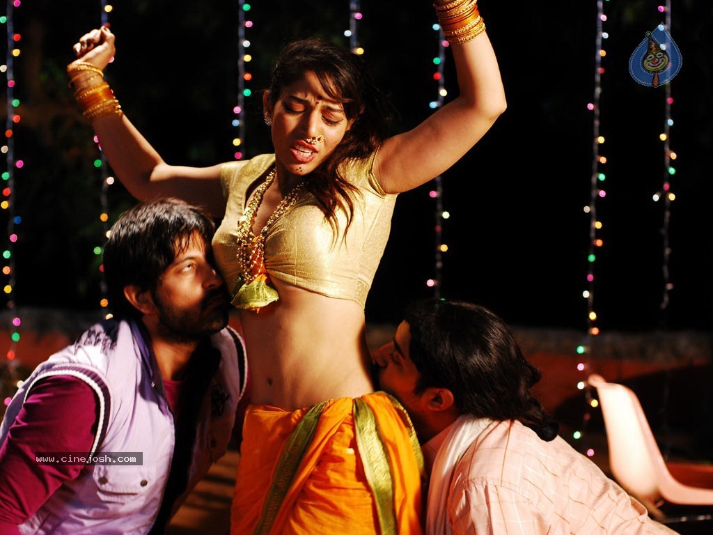 Madhana Mama Madisar Mami Tamil Movie Hot Stills - 6 / 28 photos