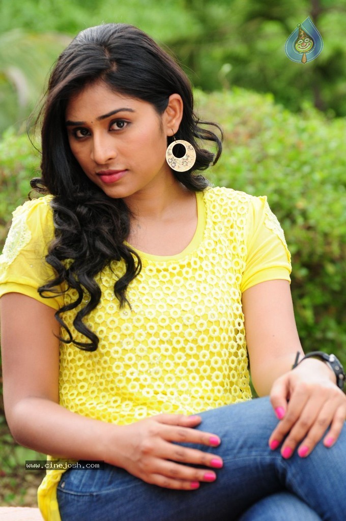 Madurai Maavendharkal Tamil Movie Stills - 35 / 64 photos