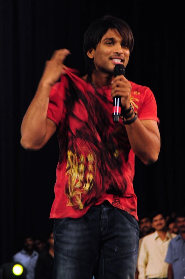 Magadheera Audio Release Function - 65 / 208 photos