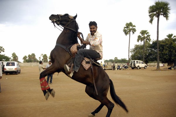 Magadheera Movie Stills - 27 / 32 photos