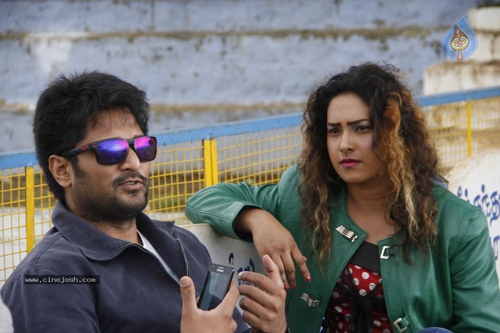 Maharani Kottai Tamil Movie Stills - 3 / 66 photos