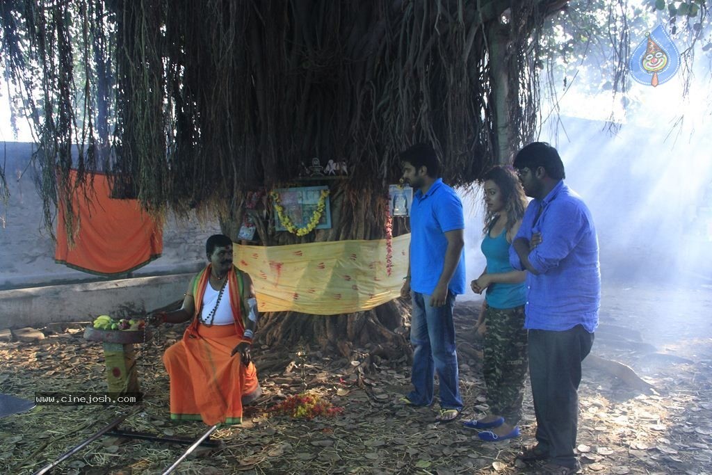 Maharani Kottai Tamil Movie Stills - 61 / 66 photos
