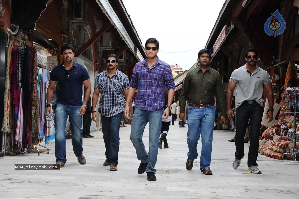 Mahesh Babu Stills in Dookudu Movie - 12 / 27 photos