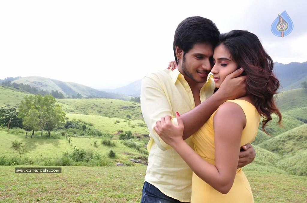 Mahesh Movie Hot Stills - 63 / 78 photos