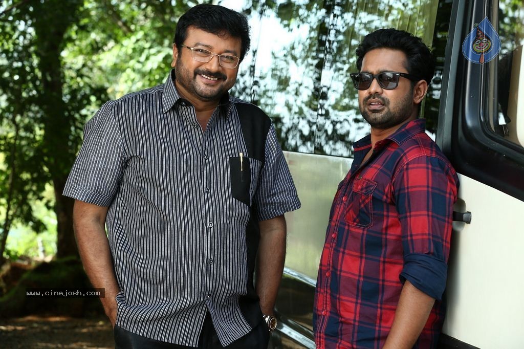 Mailanchi Monjulla Veedu Film Stills - 11 / 120 photos