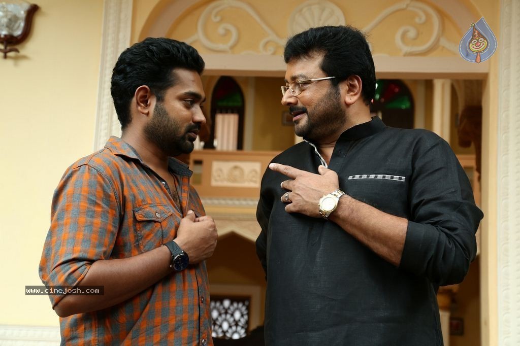 Mailanchi Monjulla Veedu Film Stills - 38 / 120 photos