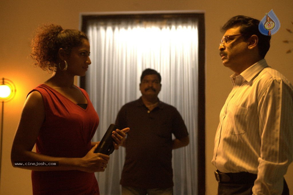 Malini 22 Movie New Stills - 2 / 76 photos