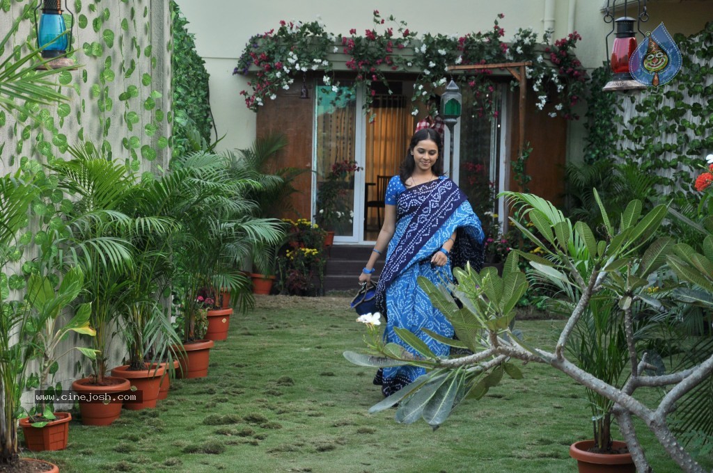 Mallela Teeramlo Sirimalle Puvvu Movie Stills - 21 / 32 photos